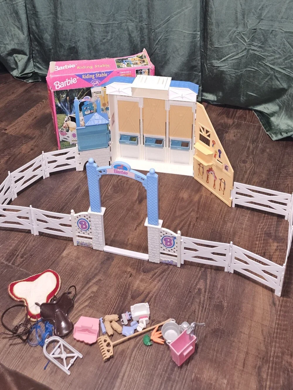 Vintage Barbie Riding Stable